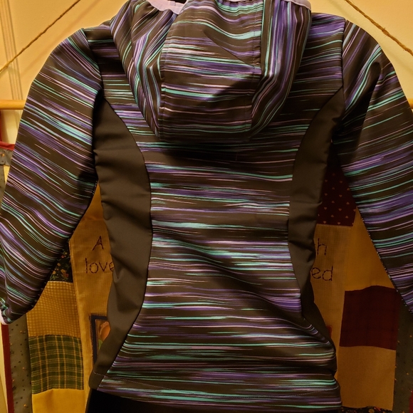 Free Country Soft Shell Jacket - Picture 2 of 5